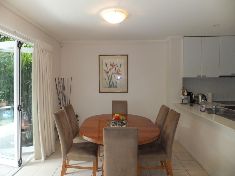 61 Riverwalk Avenue, Robina QLD 4226