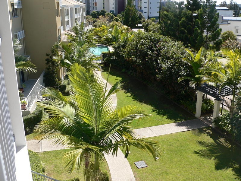 17/ 64 Riverwalk Avenue, Robina QLD 4226