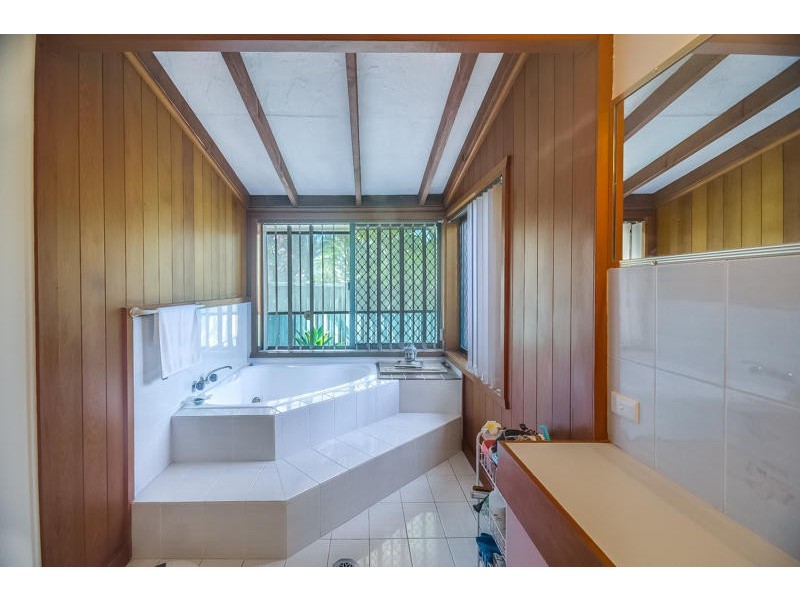 222 Ron Penhaligon Way, Robina QLD 4226