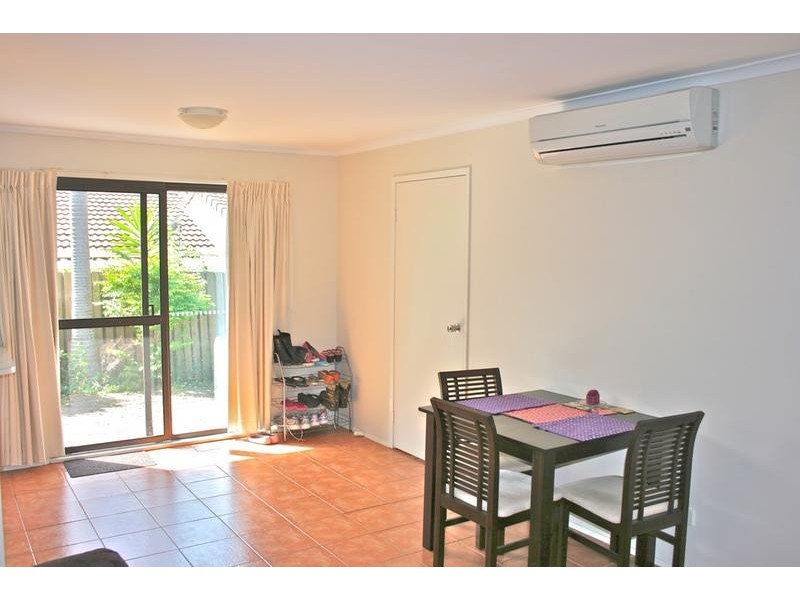 10/ 236 Ron Penhaligon Way, Robina QLD 4226