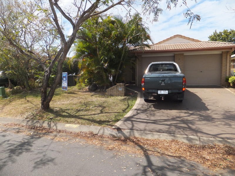 4 Roundelay Drive, Varsity Lakes QLD 4227