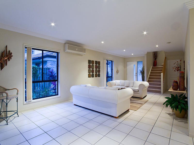 15 Royal Woods Drive, Robina QLD 4226