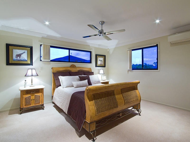 17 Royal Woods Drive, Robina QLD 4226