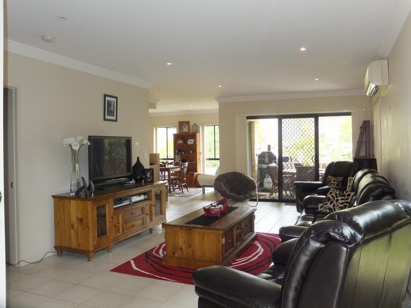 21 Royal Woods Drive, Robina QLD 4226