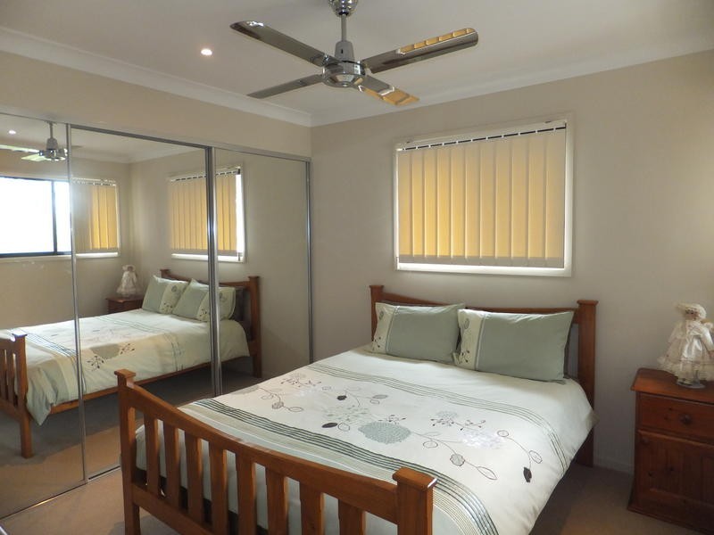 21 Royal Woods Drive, Robina QLD 4226