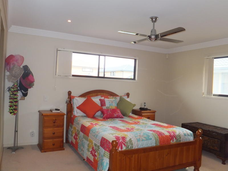 21 Royal Woods Drive, Robina QLD 4226