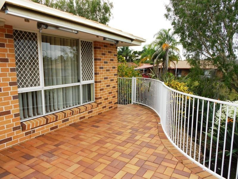 2/ 1 Ruby Court, Burleigh Waters QLD 4220