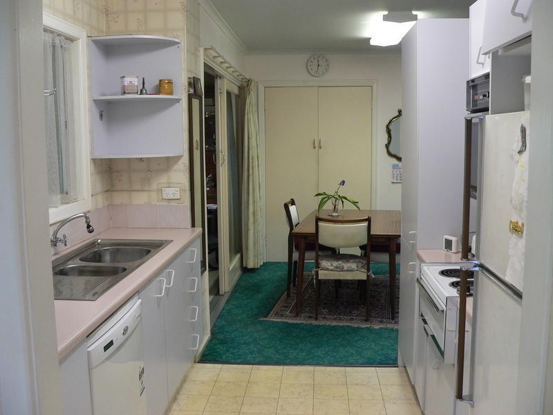 7 Savoy Drive, Broadbeach Waters QLD 4218