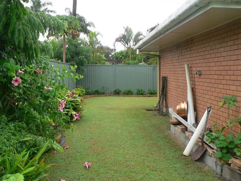 7 Savoy Drive, Broadbeach Waters QLD 4218