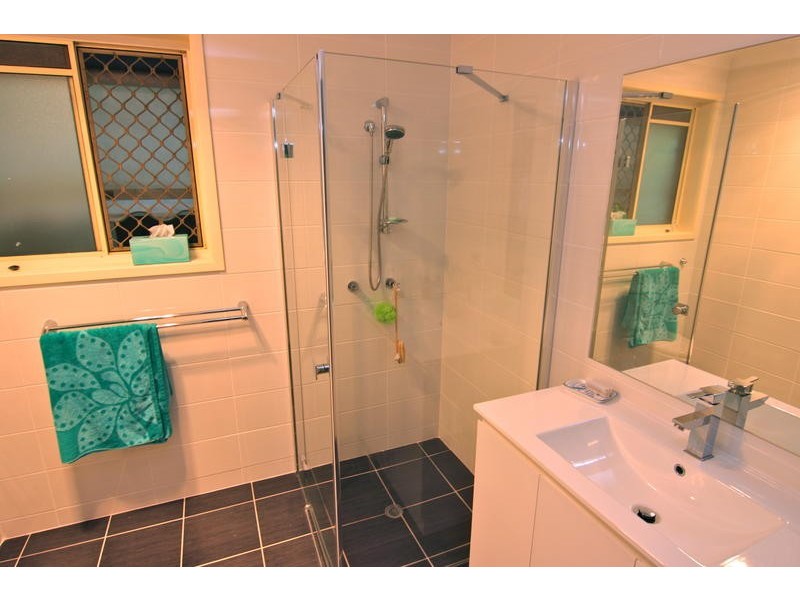 5 Sawgrass Place, Robina QLD 4226