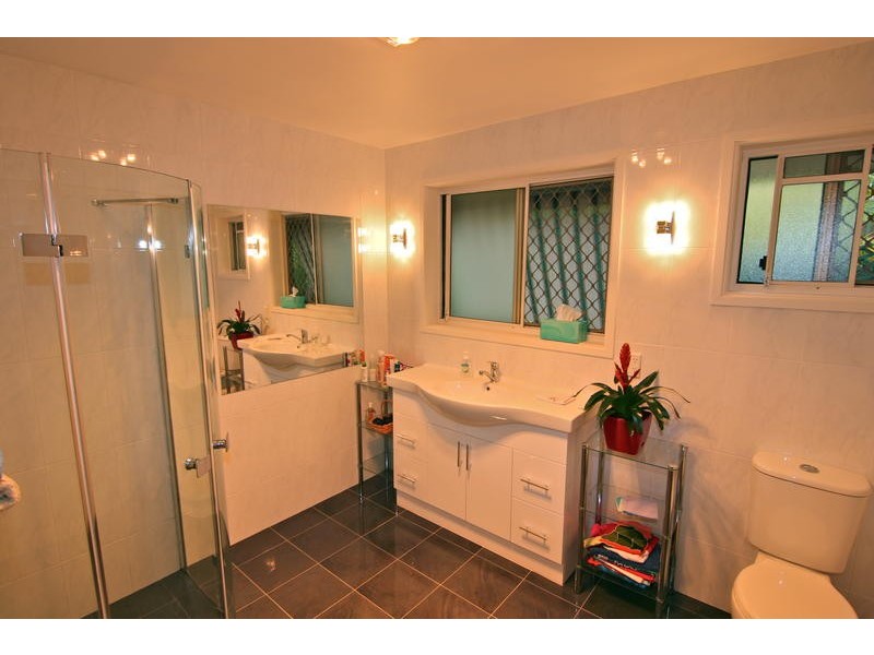 5 Sawgrass Place, Robina QLD 4226