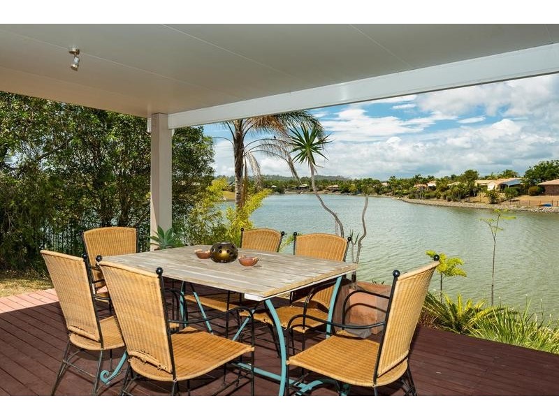 30 Seafoam Close, Varsity Lakes QLD 4227
