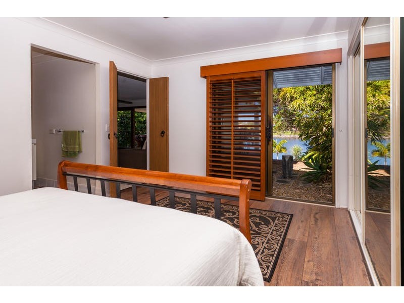 30 Seafoam Close, Varsity Lakes QLD 4227