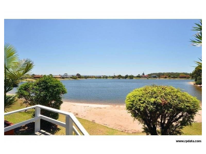 @/ 11 Shrike Ct, Burleigh Waters QLD 4220