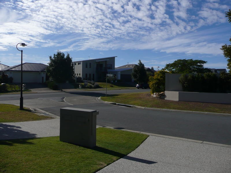 1/ 1 Silvermaple Street, Robina QLD 4226