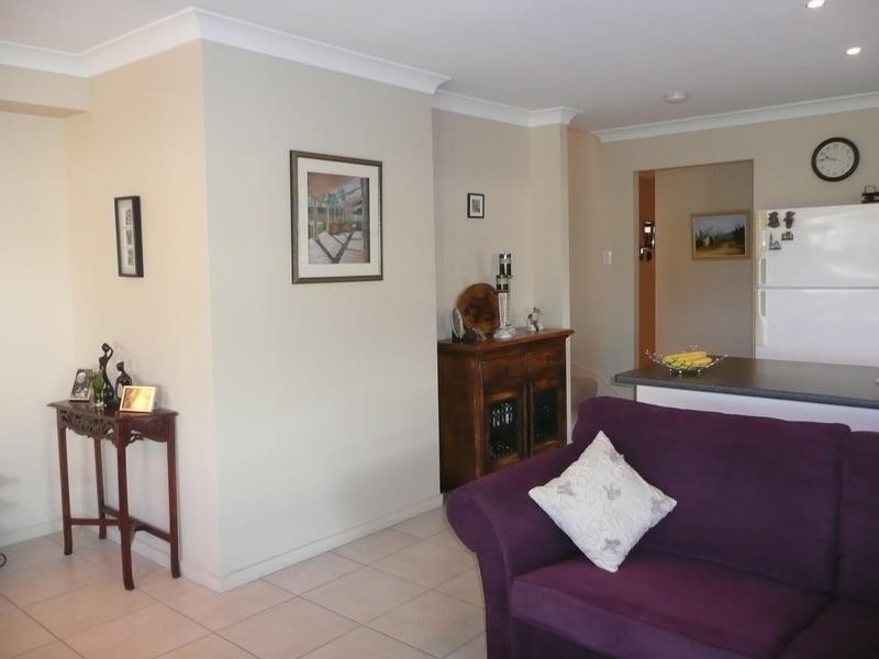 1/ 1 Silvermaple Street, Robina QLD 4226