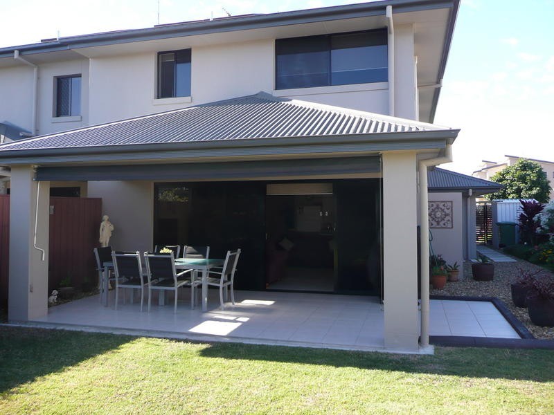 1/ 1 Silvermaple Street, Robina QLD 4226