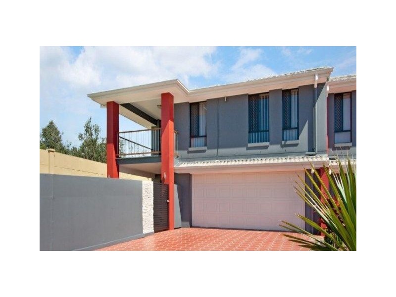 1 & 2/ 13 Silvermaple Street, Robina QLD 4226