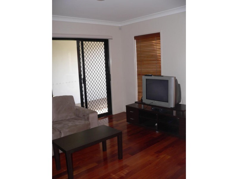 25 Silvermaple Street, Robina QLD 4226