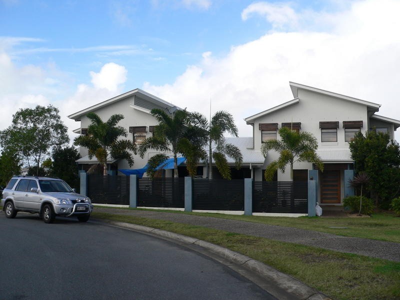 25 Silvermaple Street, Robina QLD 4226