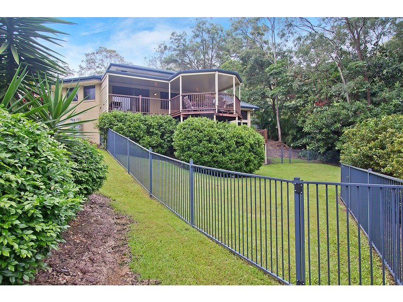 125 Simpsons Road, Elanora QLD 4221