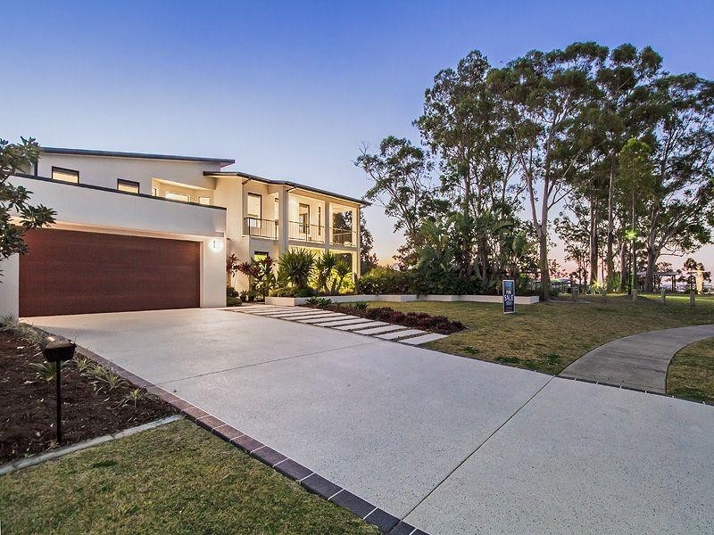 14 Southern Skies Avenue, Reedy Creek QLD 4227