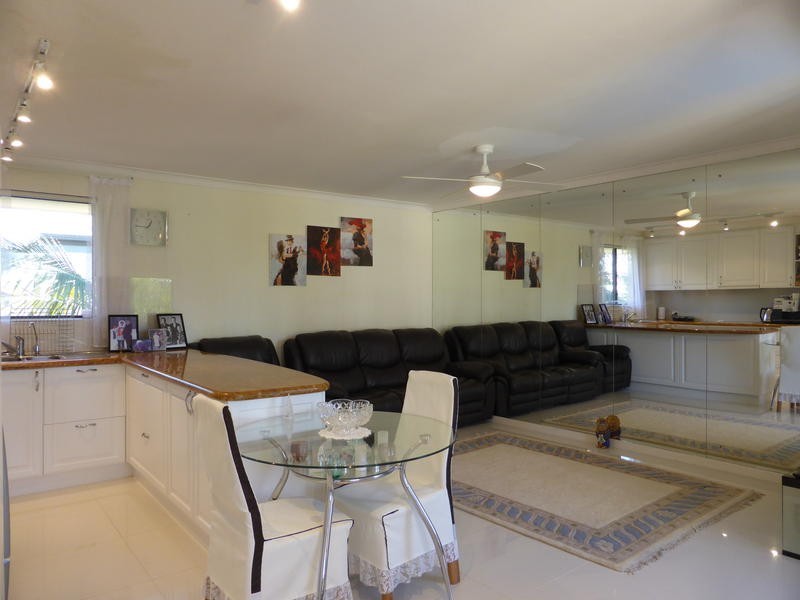 16/ 26 Stanhill Drive, Chevron Island QLD 4217