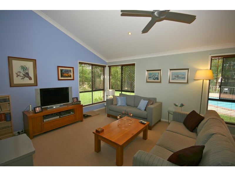 17 St Ives Drive, Robina QLD 4226