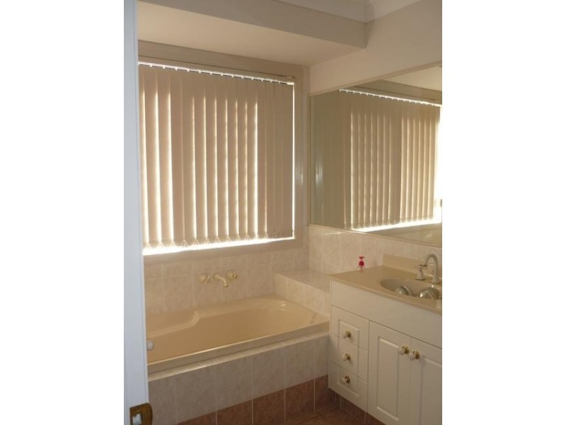 30 Straite Drive, Robina QLD 4226