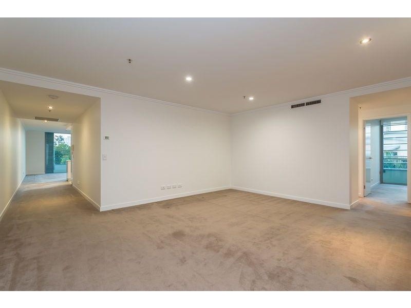 1110/ 33 T E Peters Drive, Broadbeach Waters QLD 4218