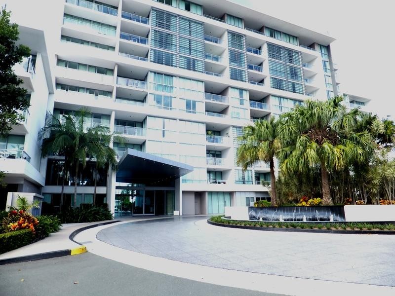 2319/ 33 T E Peters Drive, Broadbeach Waters QLD 4218