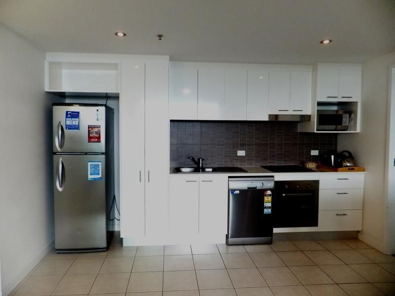 2319/ 33 T E Peters Drive, Broadbeach Waters QLD 4218