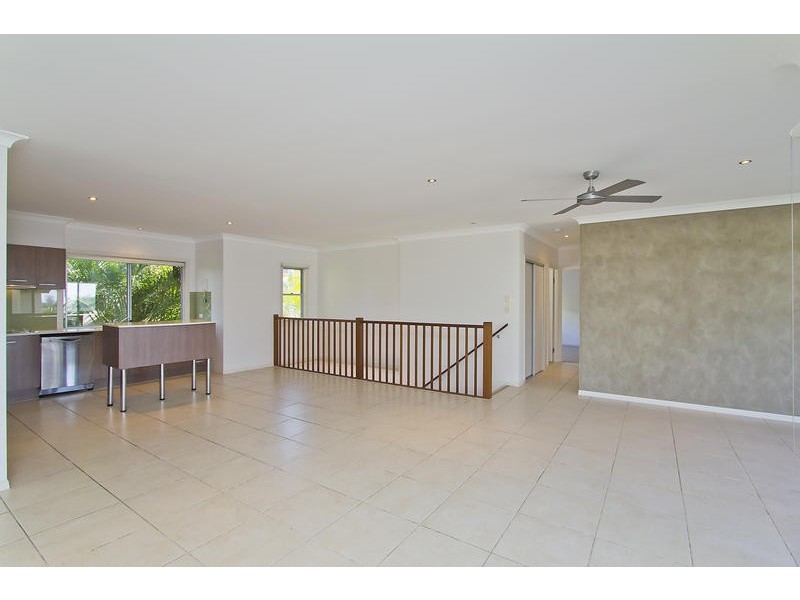 2/ 9 The Links, Robina QLD 4226