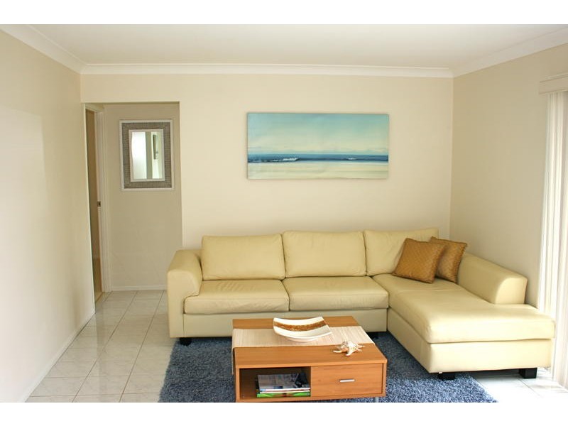 99 Thorngate Drive, Robina QLD 4226
