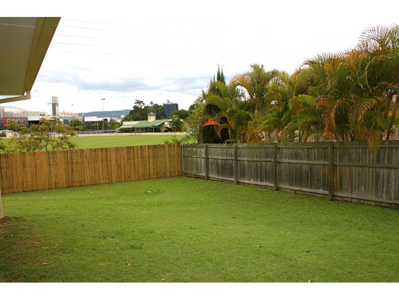 99 Thorngate Drive, Robina QLD 4226