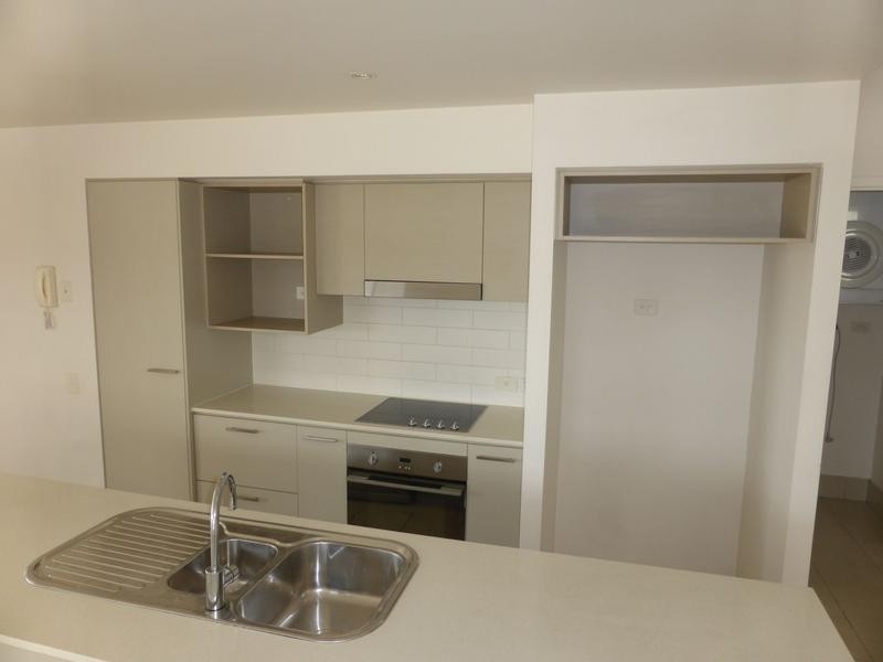 1/ 510 Christine Avenue, Robina QLD 4226