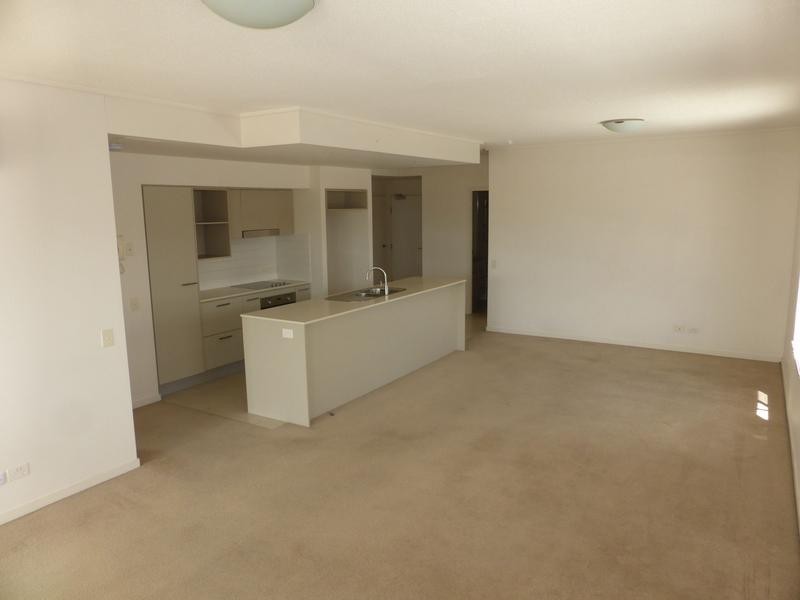 1/ 510 Christine Avenue, Robina QLD 4226