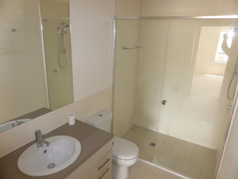 1/ 510 Christine Avenue, Robina QLD 4226