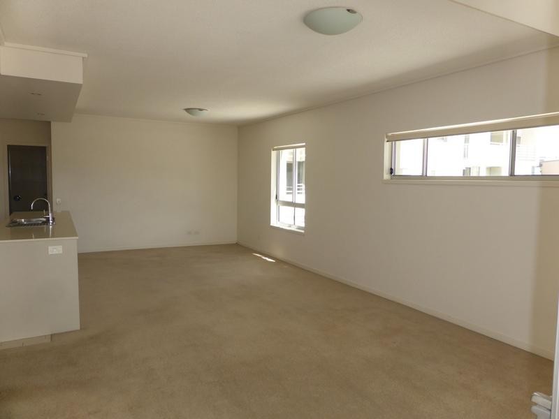 1/ 510 Christine Avenue, Robina QLD 4226