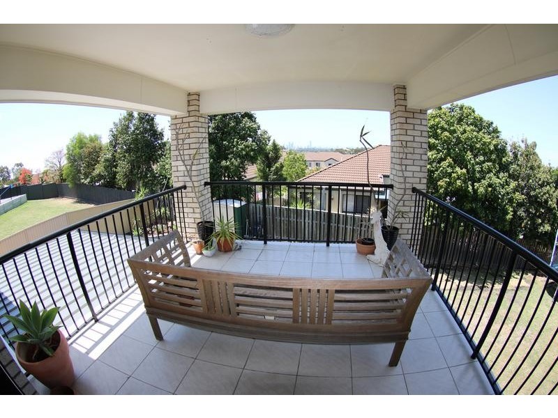 14 Tralee Court, Carrara QLD 4211