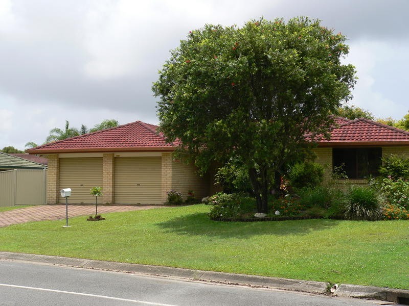 12 Treeview Drive, Burleigh Waters QLD 4220