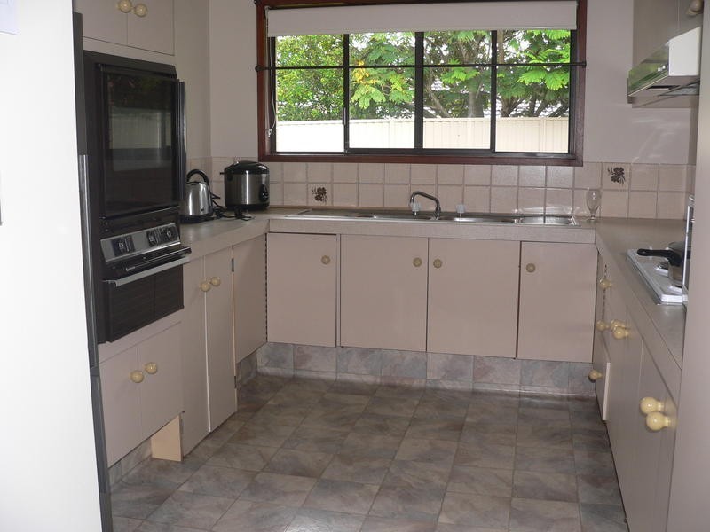 12 Treeview Drive, Burleigh Waters QLD 4220