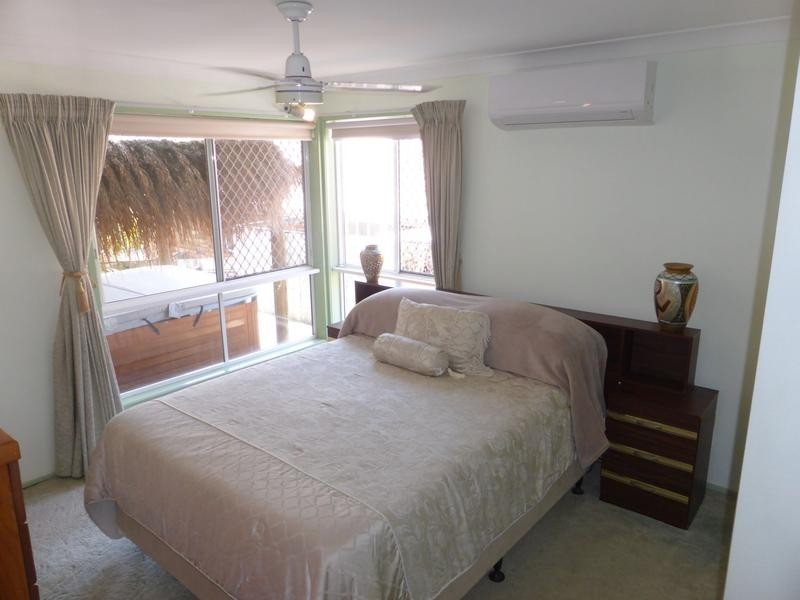 40 Trinity Place, Robina QLD 4226