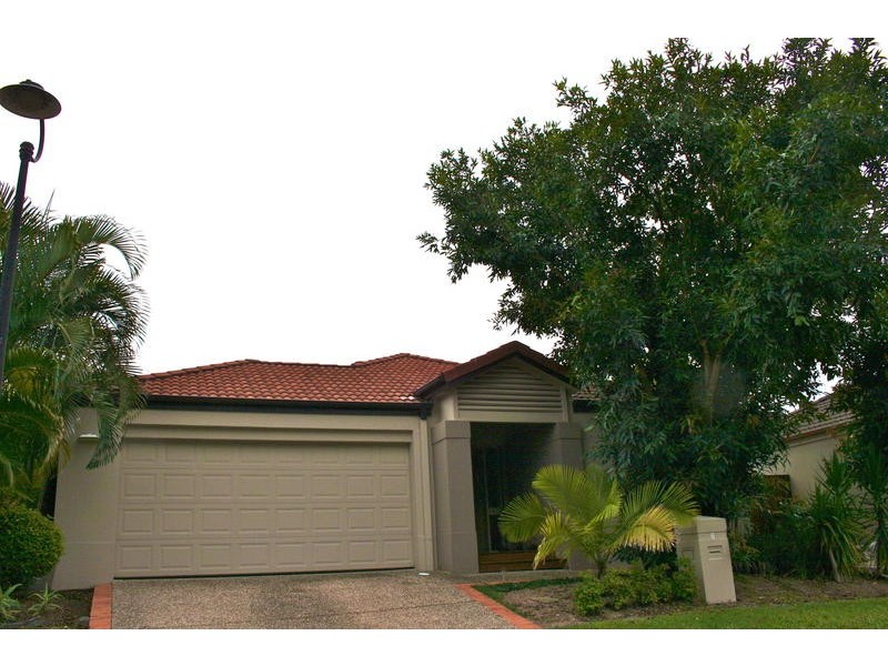 7 Tuggerah Close, Robina QLD 4226