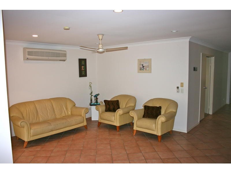 7 Tuggerah Close, Robina QLD 4226