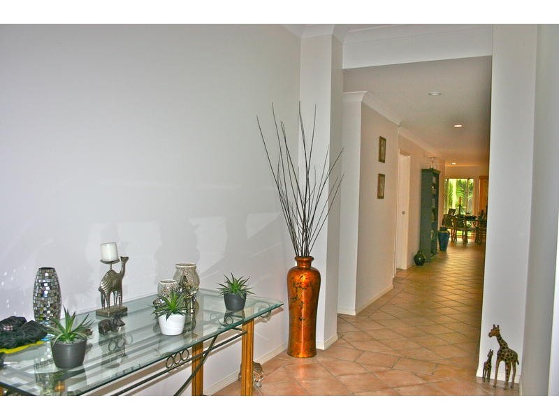 7 Tuggerah Close, Robina QLD 4226