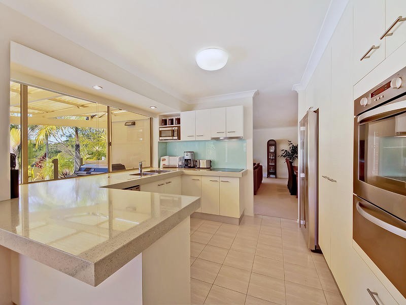 2 Turnberry Court, Robina QLD 4226