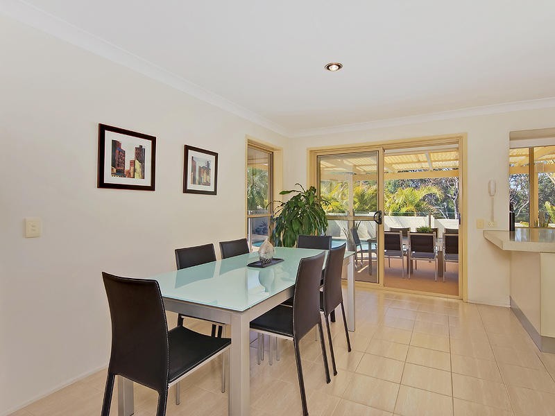 2 Turnberry Court, Robina QLD 4226