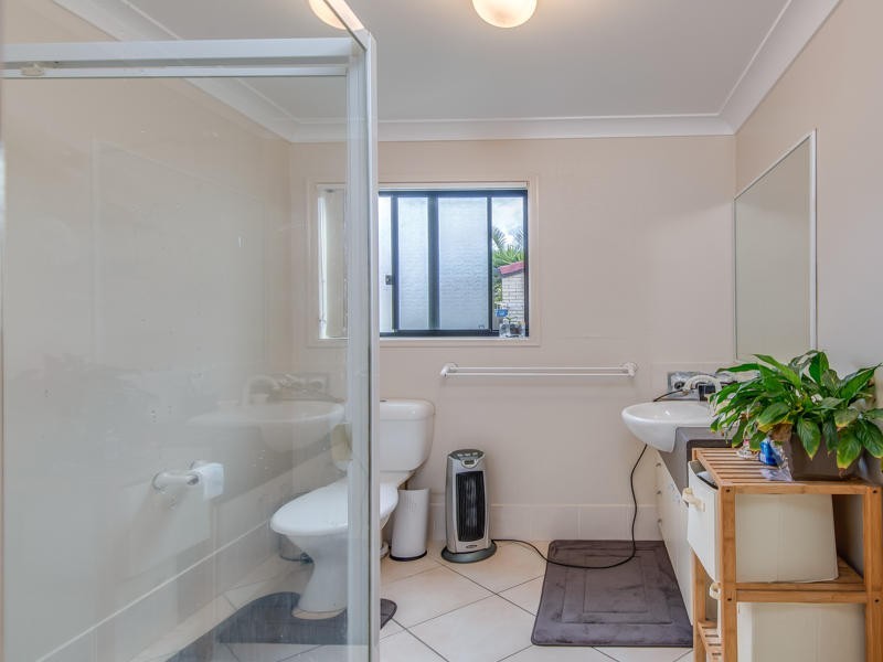 36 Tussock Crescent, Elanora QLD 4221