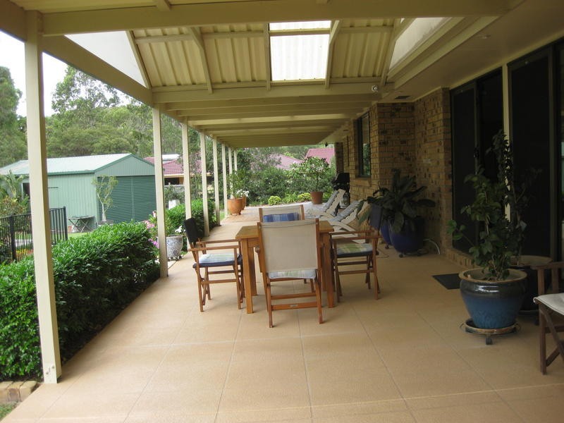 18 Umpara Crescent, Mudgeeraba QLD 4213